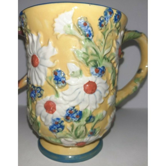 Set of 2 Floral Temptations 12 oz Coffee Tea Mugs Vintage Embossed Tulip Daisies - Picture 5 of 9